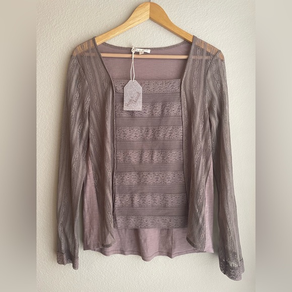 Hem & Thread Tops - NWT Hem&Thread Top with Lace Detail